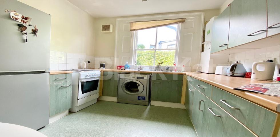 			VIRTUAL TOUR AVAILABLE!, 3 Bedroom, 1 bath, 1 reception Apartment			 Remington Street, ANGEL 